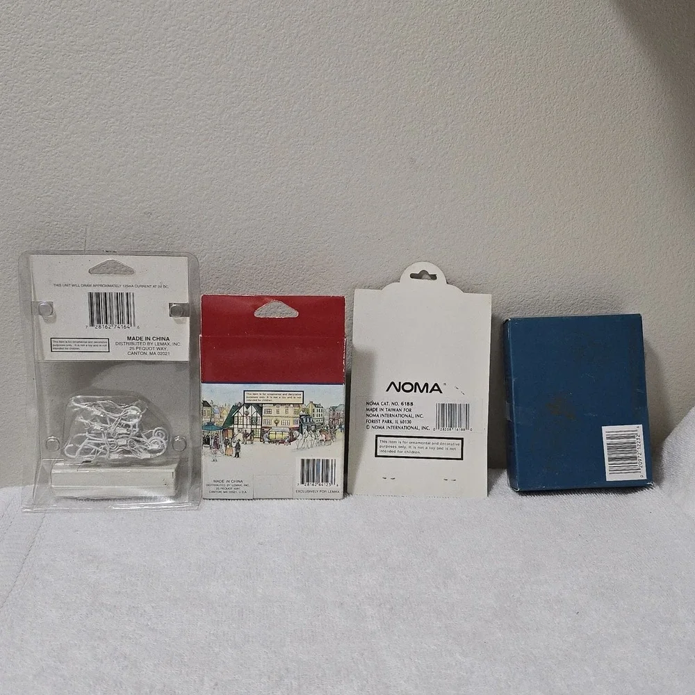 VTG Lemax‎ Dickensville NOMA Village Lot Lighted Sleigh Stop Signs Street Lamps